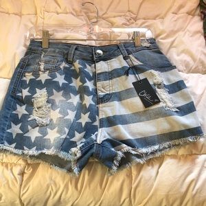 Very cute shorts!  NWT
